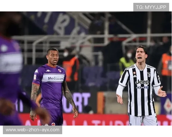 尤文图斯弗拉霍维奇左脚劲射，皮球直挂上角——见证意大利足球的奇迹时刻